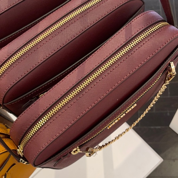 Michael Kors Jet Set Item Large East West Zip Chain Merlot Crossbody Bag - Picture 4 of 15